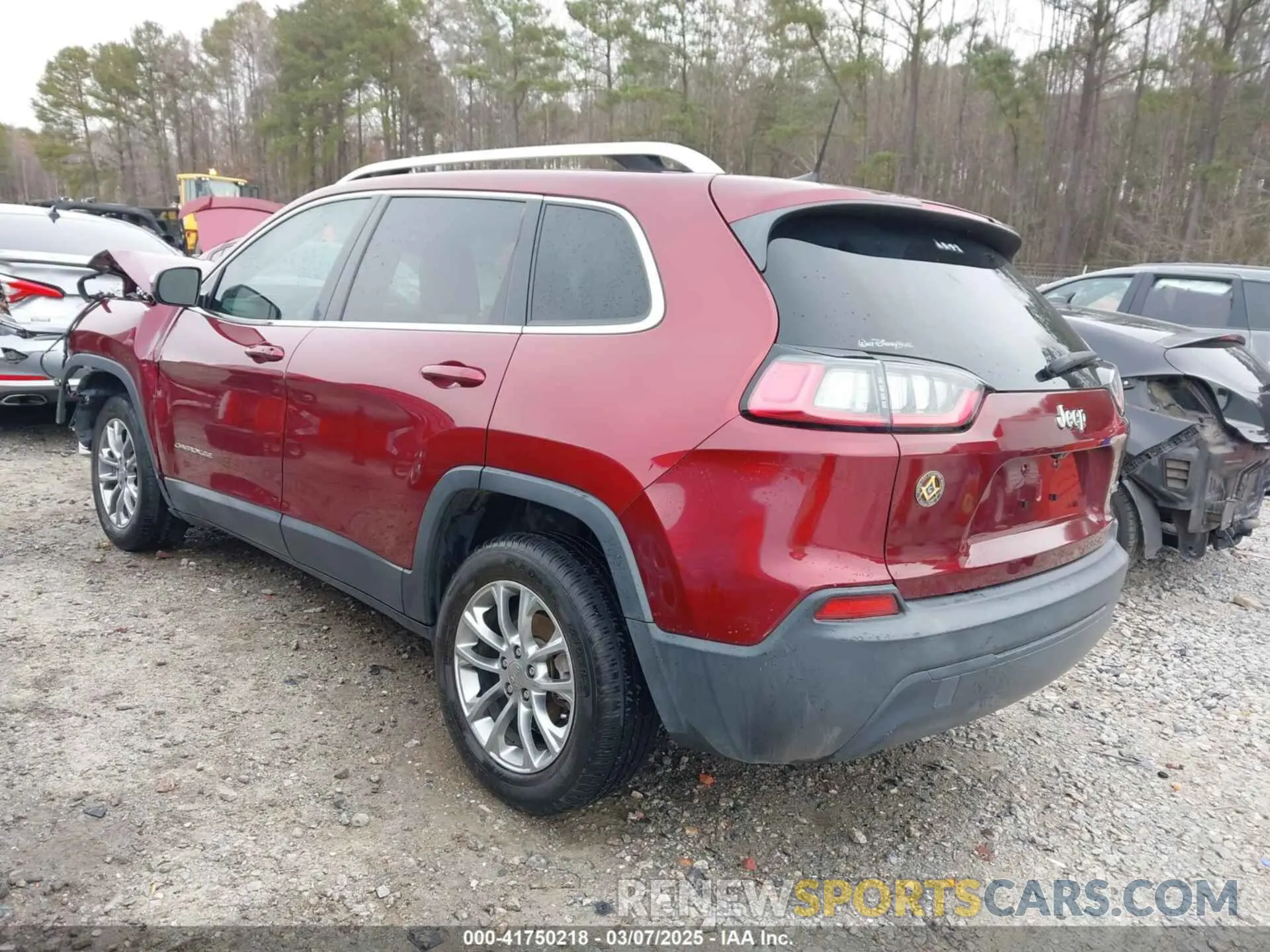 3 Photograph of a damaged car 1C4PJLLBXKD278488 JEEP CHEROKEE 2019