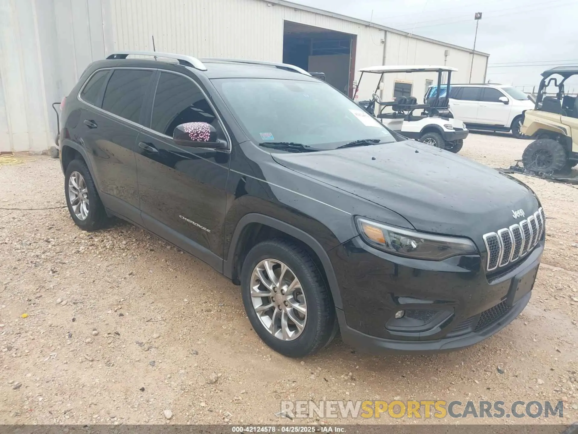 1 Photograph of a damaged car 1C4PJLLBXKD280354 JEEP CHEROKEE 2019