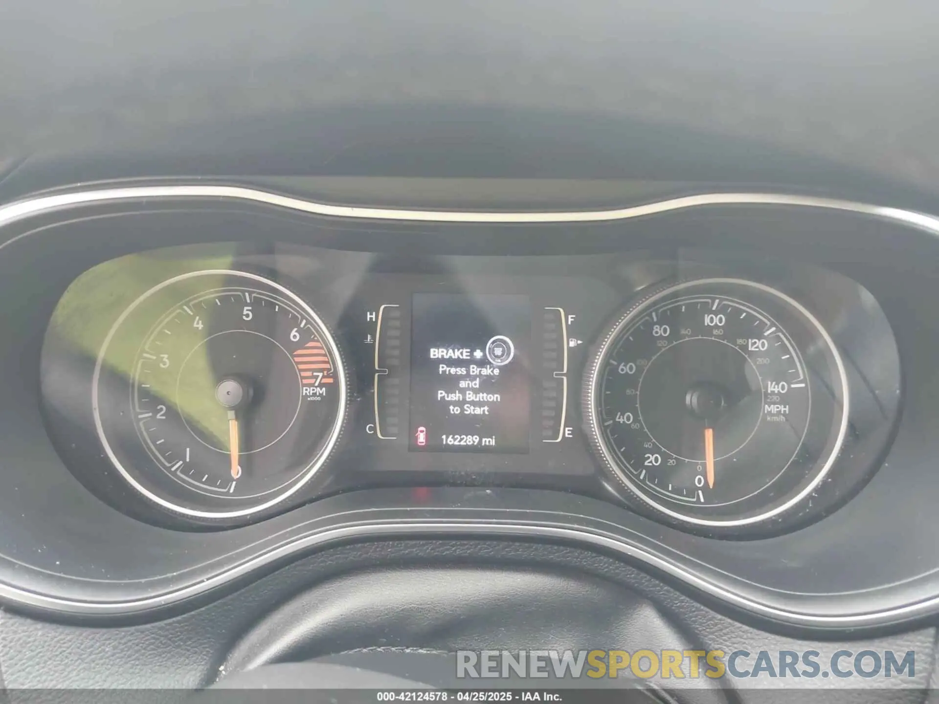 7 Photograph of a damaged car 1C4PJLLBXKD280354 JEEP CHEROKEE 2019