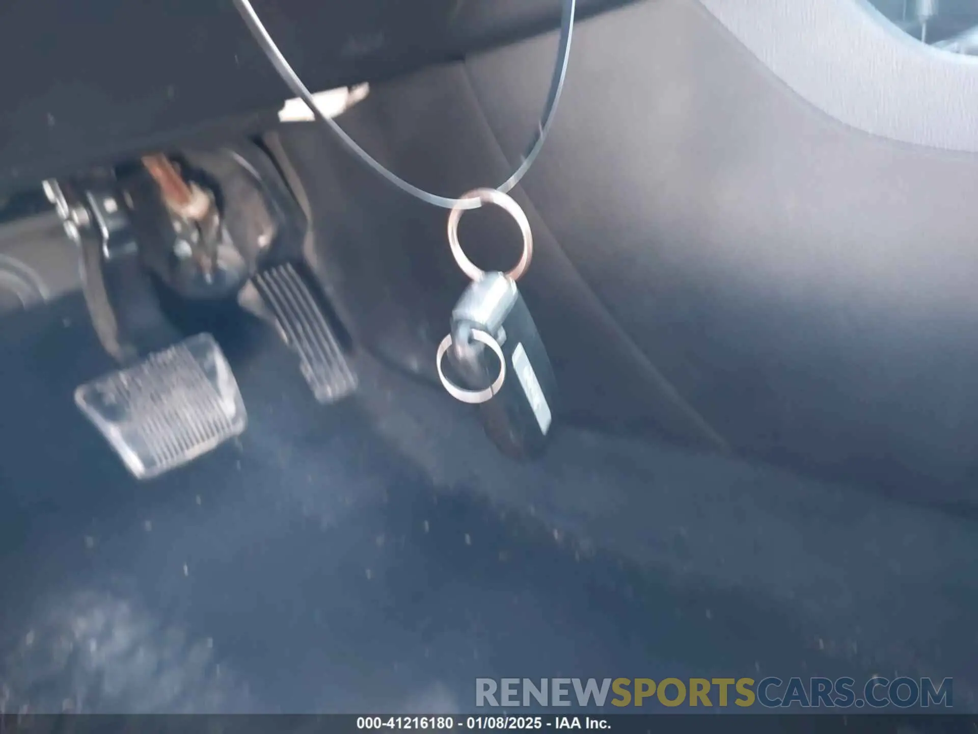 11 Photograph of a damaged car 1C4PJLLBXKD339287 JEEP CHEROKEE 2019
