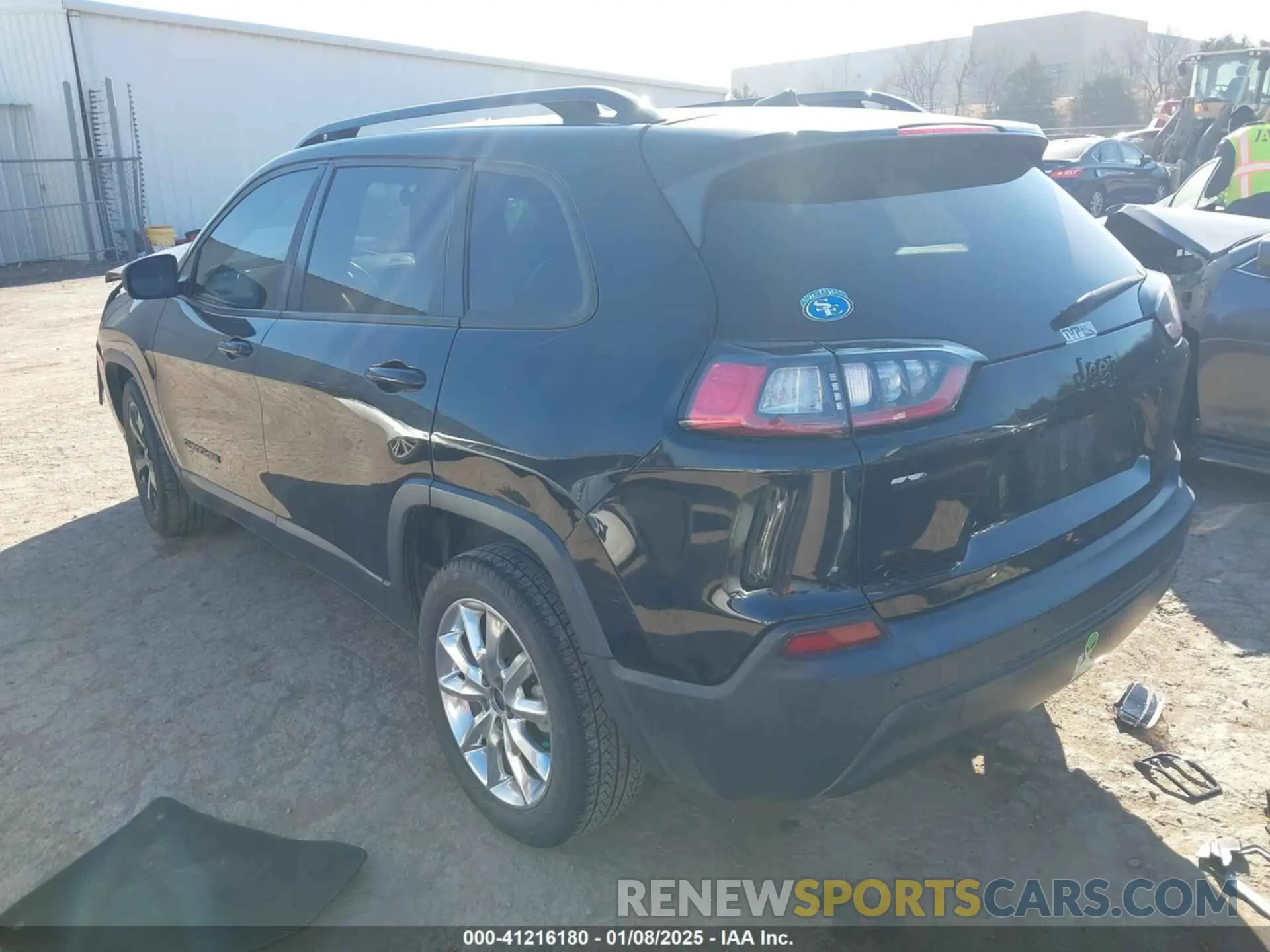 3 Photograph of a damaged car 1C4PJLLBXKD339287 JEEP CHEROKEE 2019