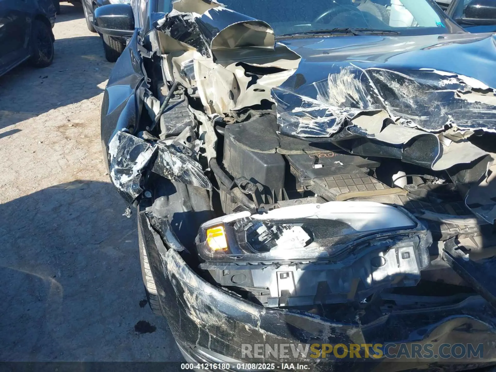 6 Photograph of a damaged car 1C4PJLLBXKD339287 JEEP CHEROKEE 2019