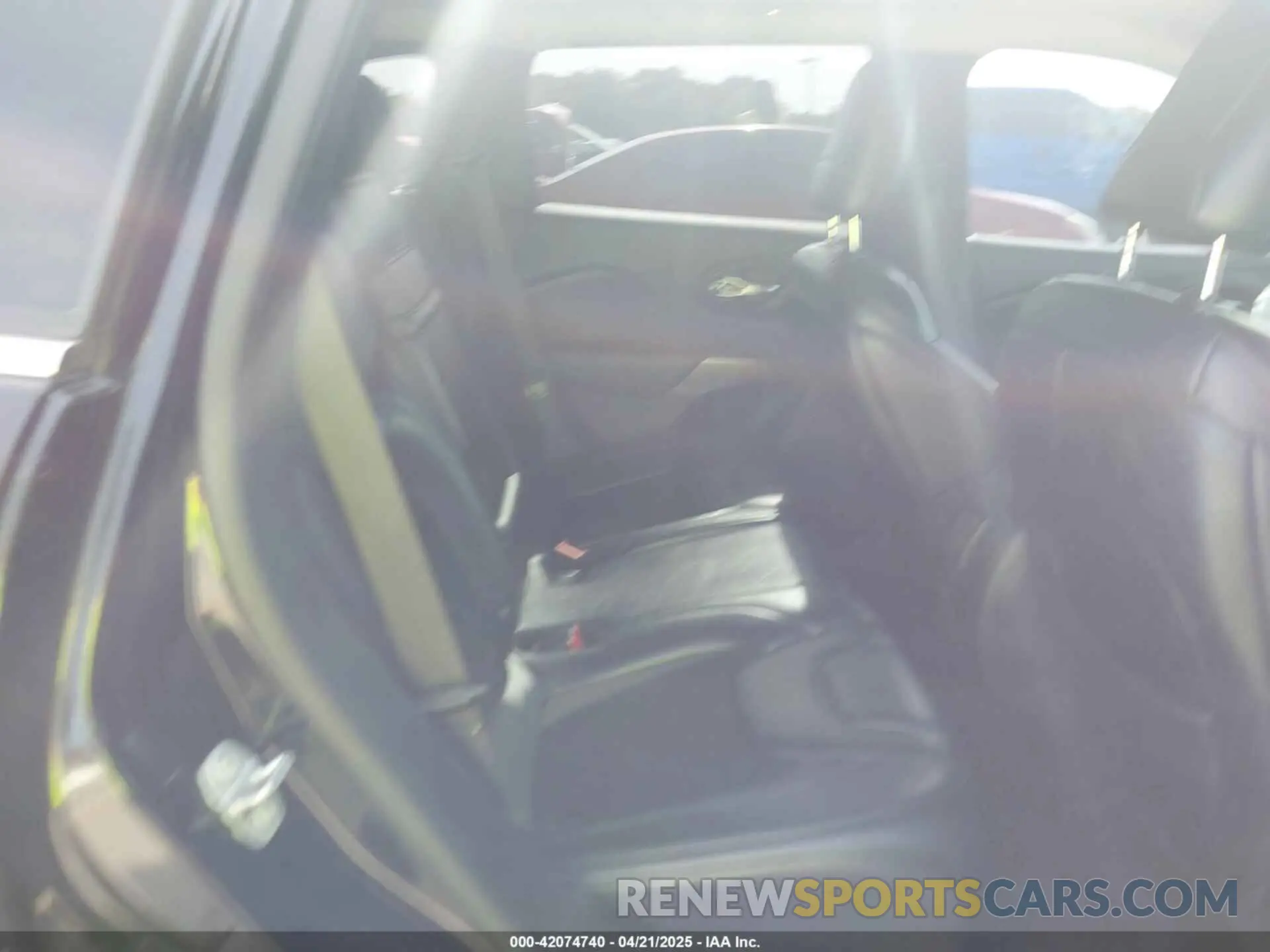 8 Photograph of a damaged car 1C4PJLLN6KD172128 JEEP CHEROKEE 2019