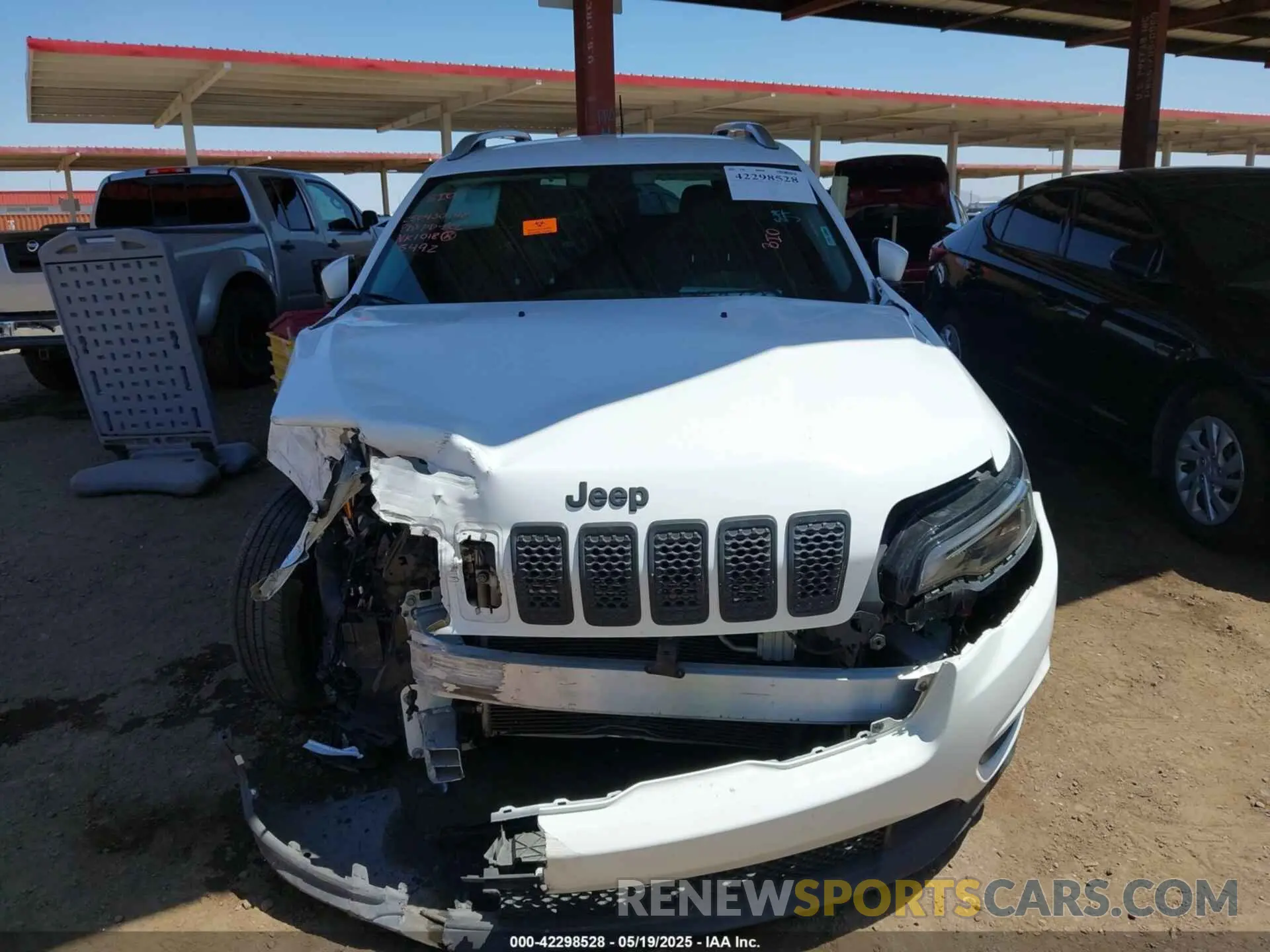 6 Photograph of a damaged car 1C4PJLLN9KD175492 JEEP CHEROKEE 2019