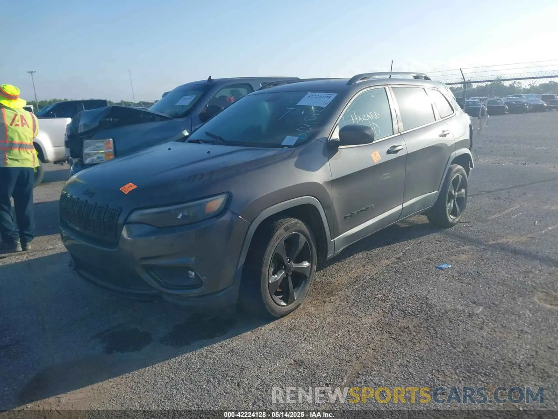 2 Photograph of a damaged car 1C4PJLLN9KD303312 JEEP CHEROKEE 2019