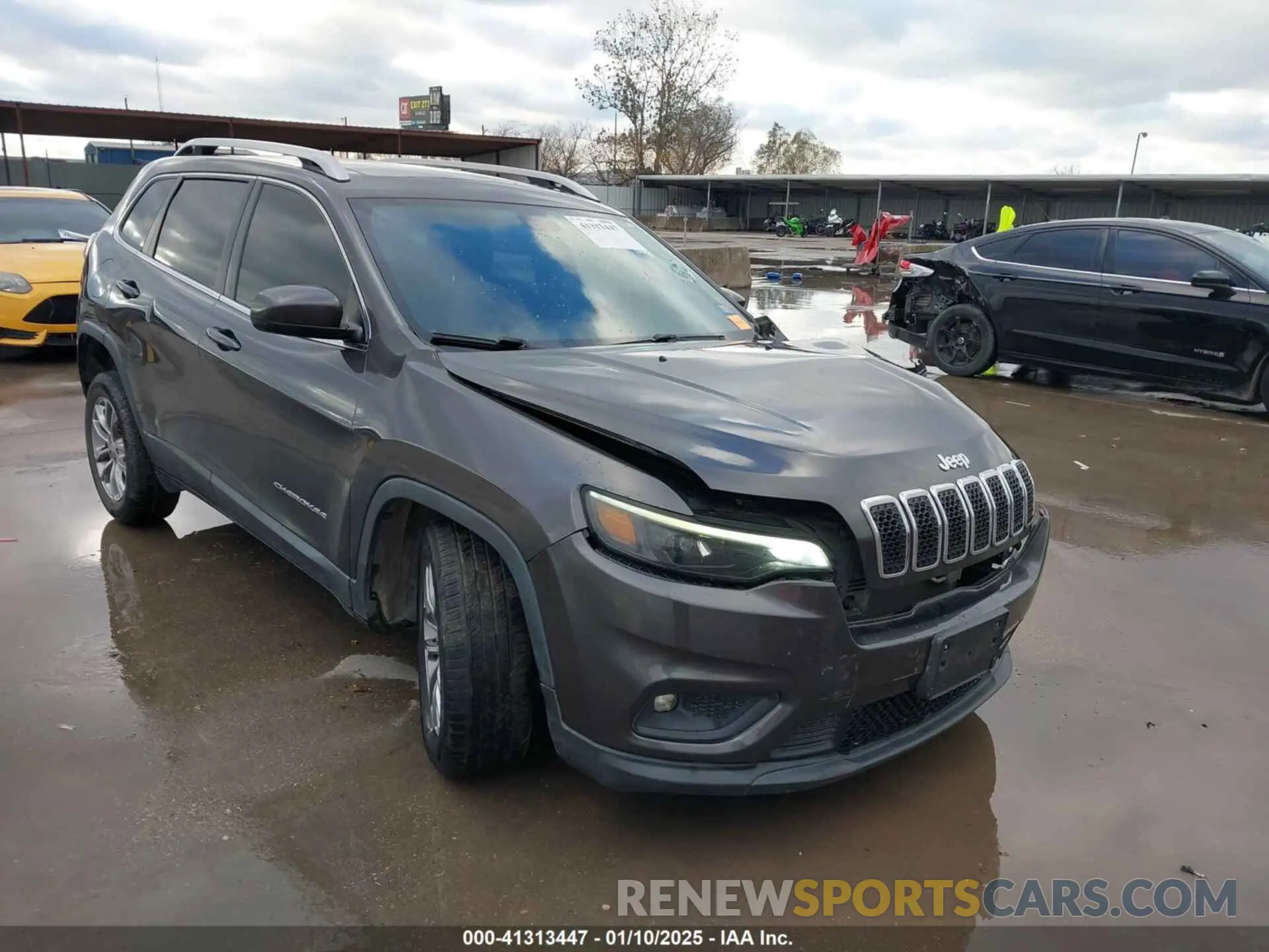 1 Photograph of a damaged car 1C4PJLLX1KD241874 JEEP CHEROKEE 2019