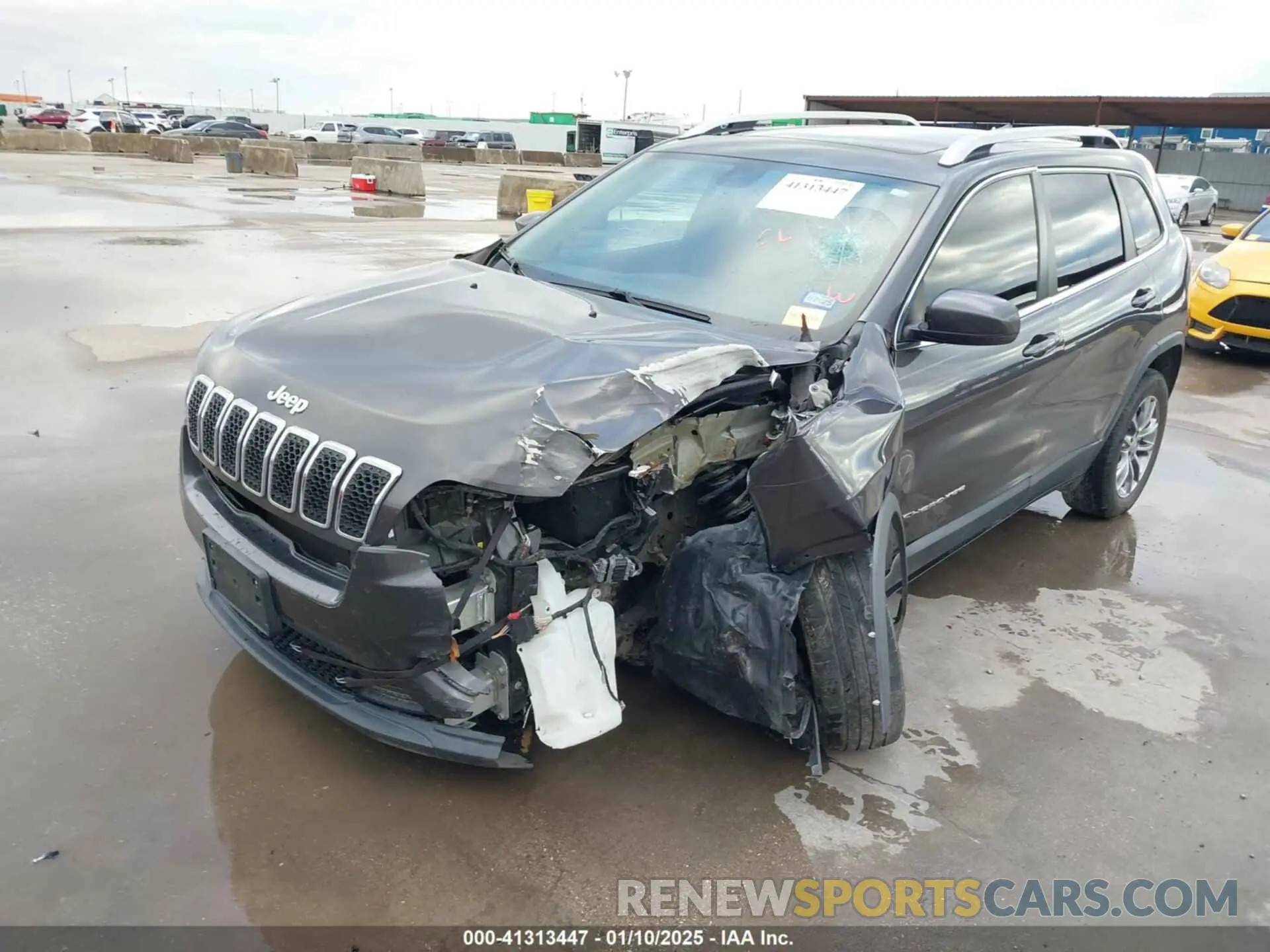 2 Photograph of a damaged car 1C4PJLLX1KD241874 JEEP CHEROKEE 2019
