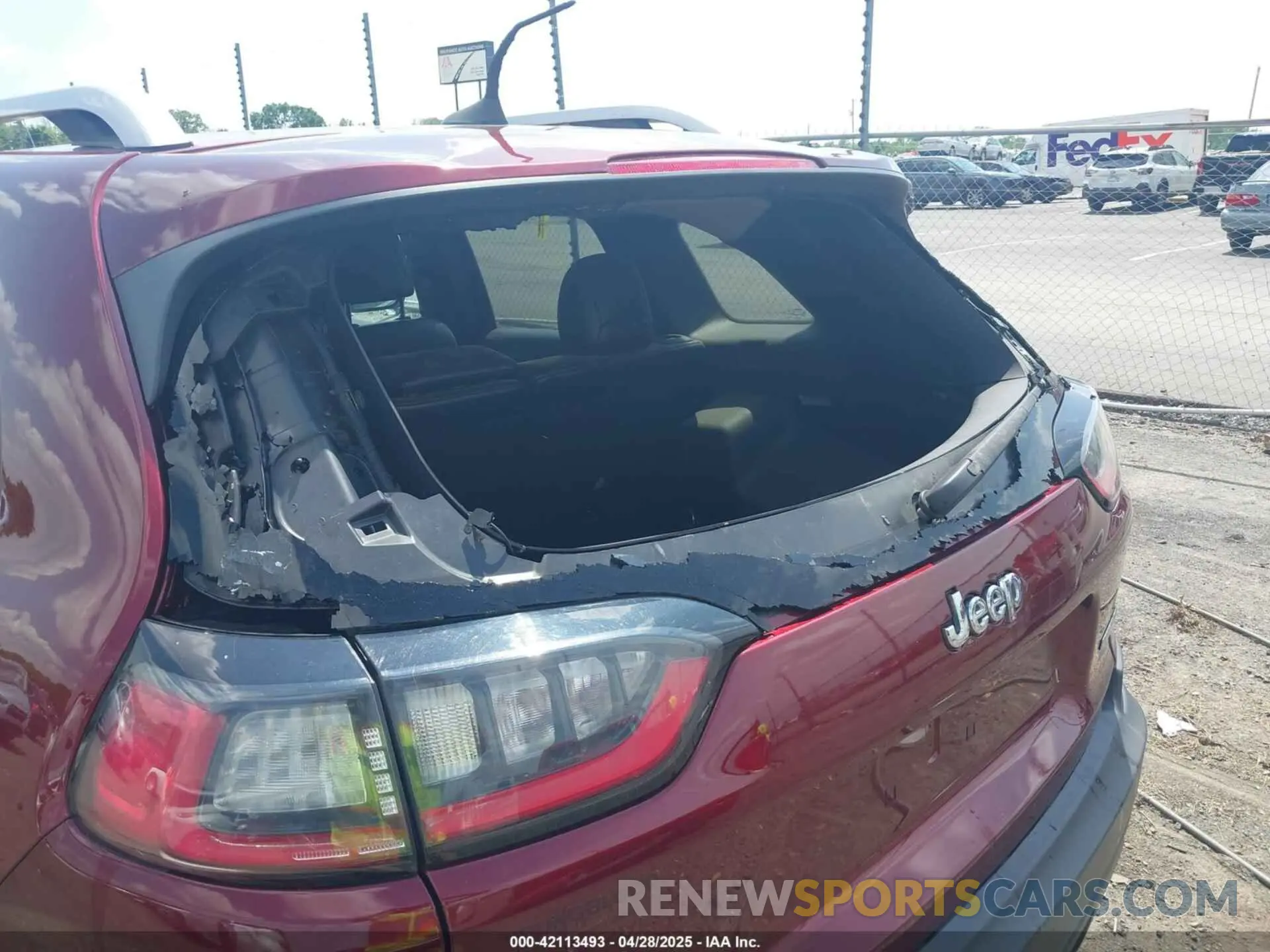 6 Photograph of a damaged car 1C4PJLLXXKD132846 JEEP CHEROKEE 2019