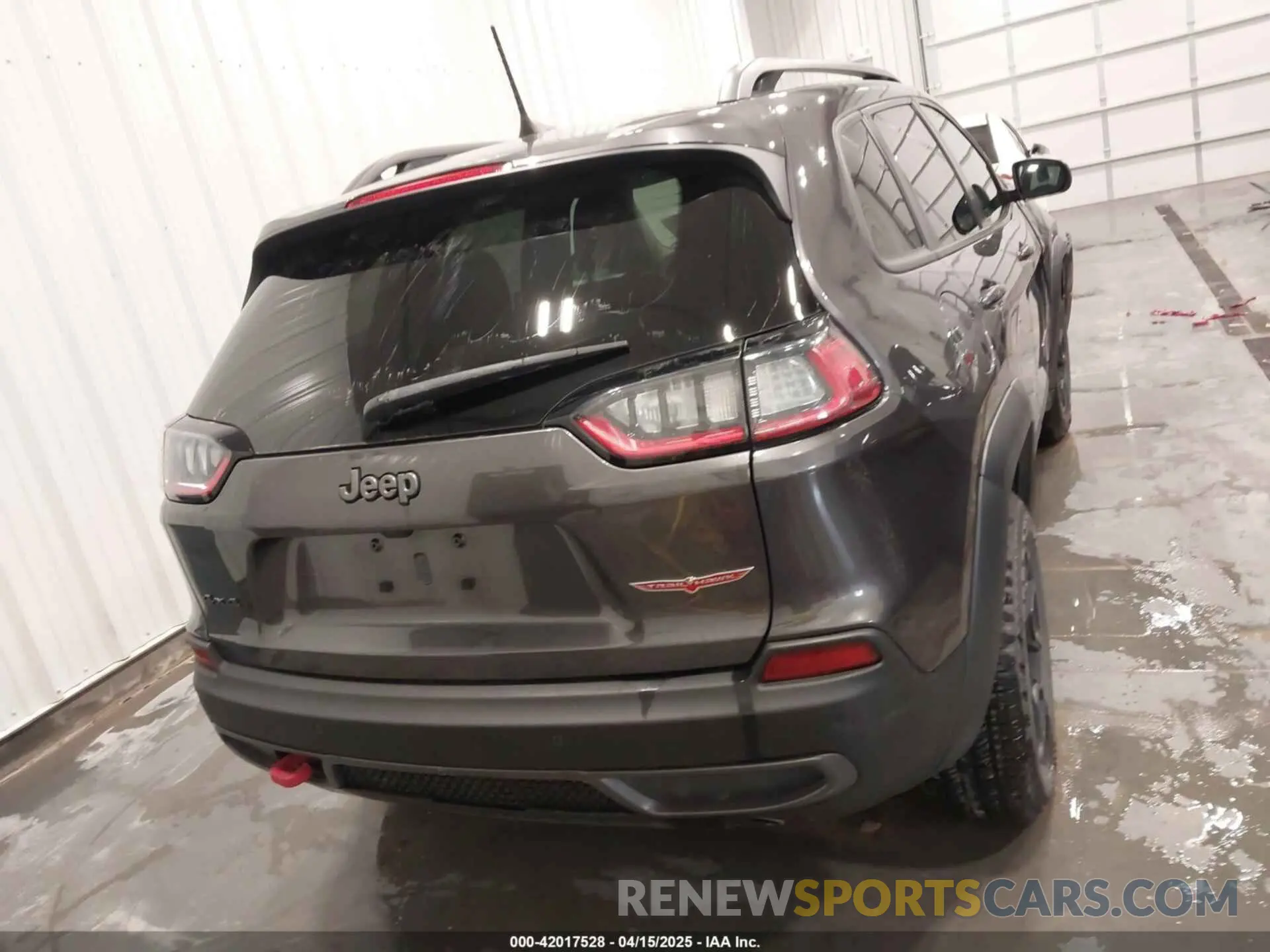 16 Photograph of a damaged car 1C4PJMBN2KD258303 JEEP CHEROKEE 2019