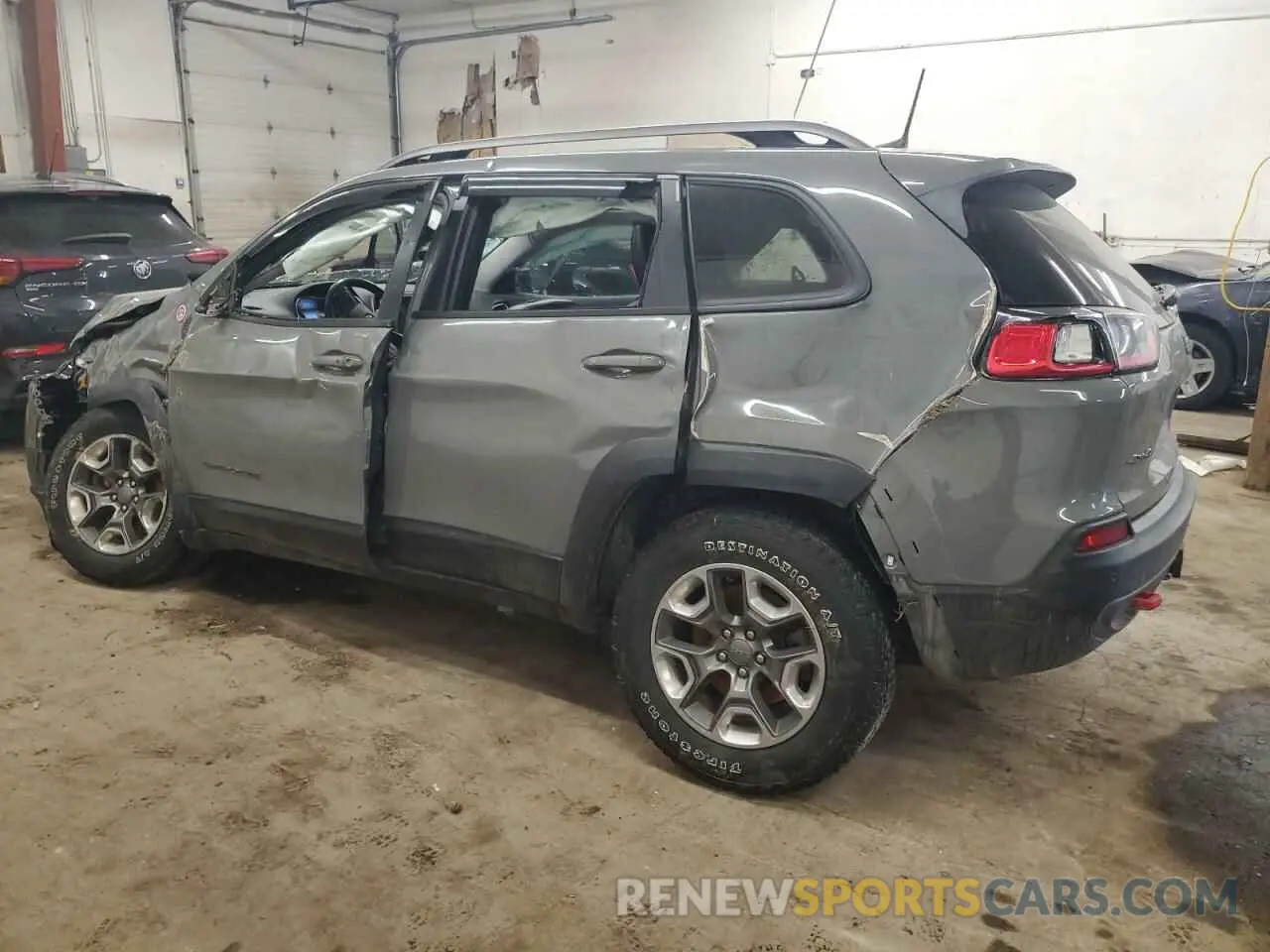 2 Photograph of a damaged car 1C4PJMBN2KD486964 JEEP CHEROKEE 2019