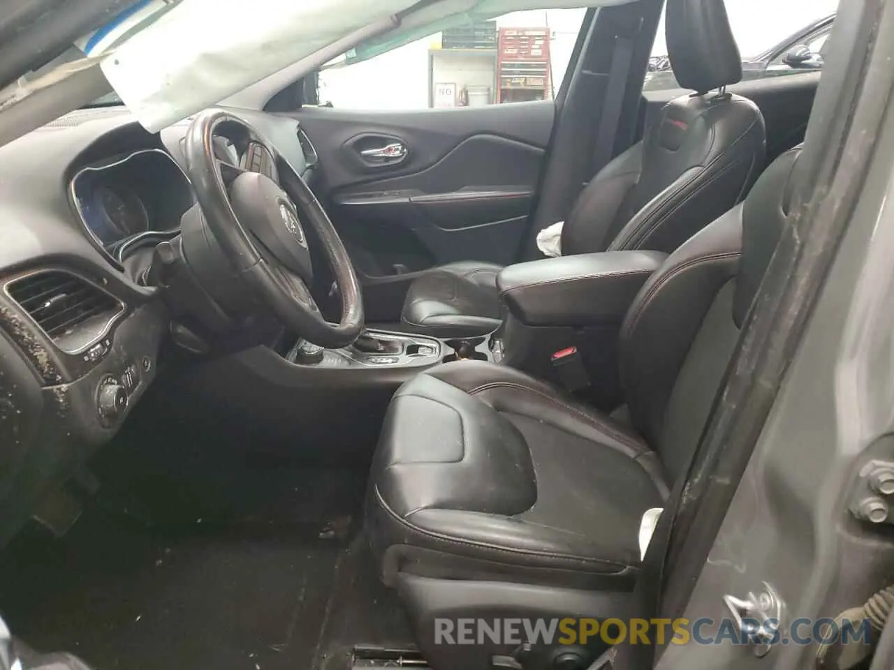 7 Photograph of a damaged car 1C4PJMBN2KD486964 JEEP CHEROKEE 2019
