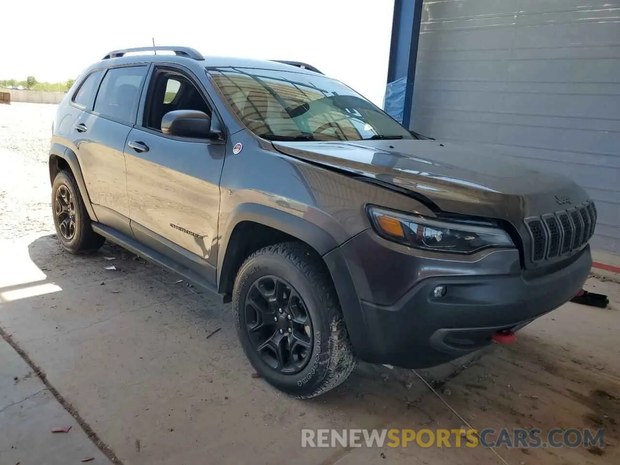 4 Photograph of a damaged car 1C4PJMBN4KD300180 JEEP CHEROKEE 2019