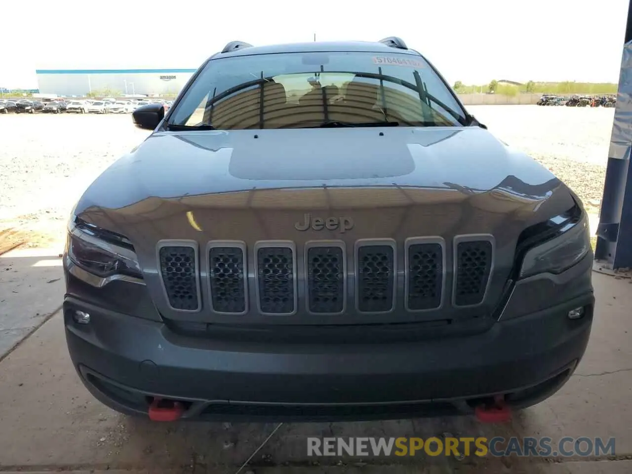 5 Photograph of a damaged car 1C4PJMBN4KD300180 JEEP CHEROKEE 2019