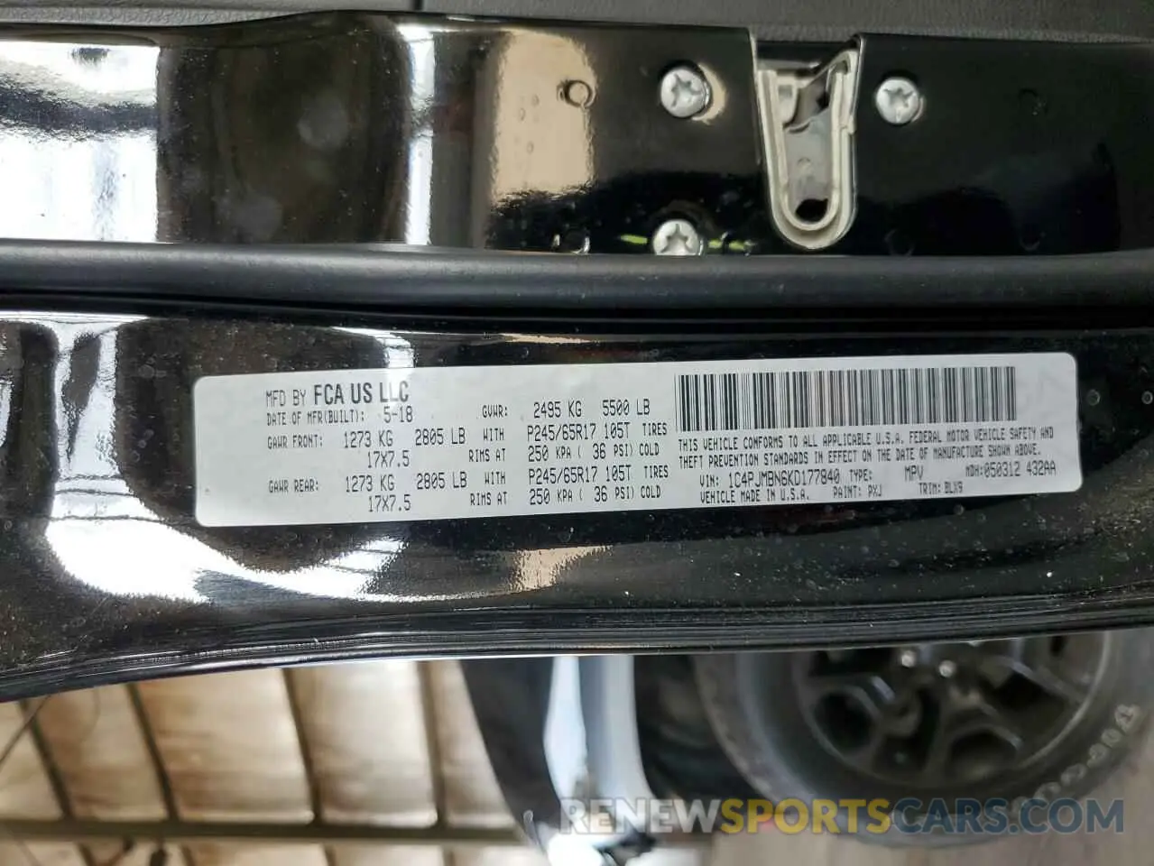 13 Photograph of a damaged car 1C4PJMBN6KD177840 JEEP CHEROKEE 2019