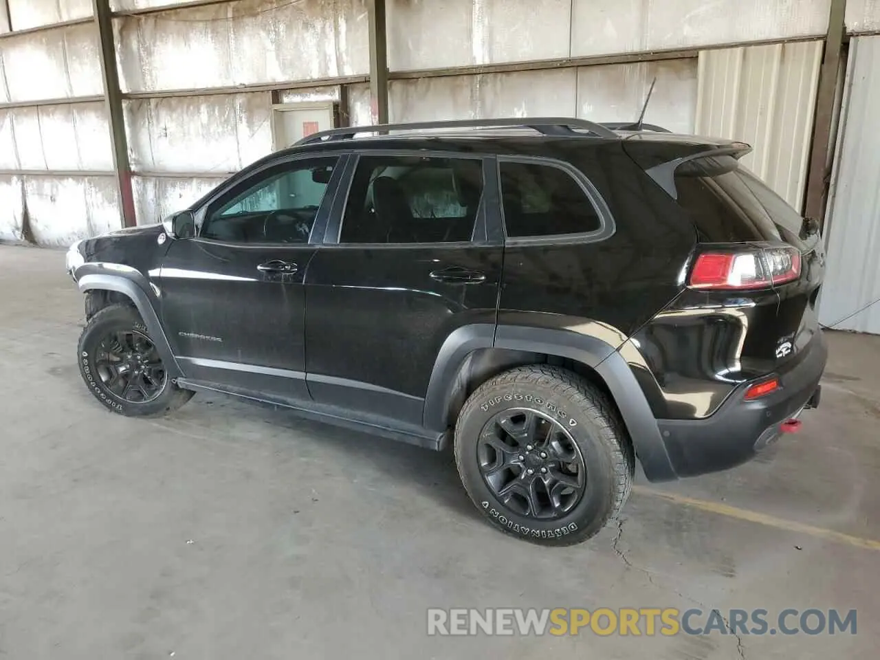 2 Photograph of a damaged car 1C4PJMBN6KD177840 JEEP CHEROKEE 2019
