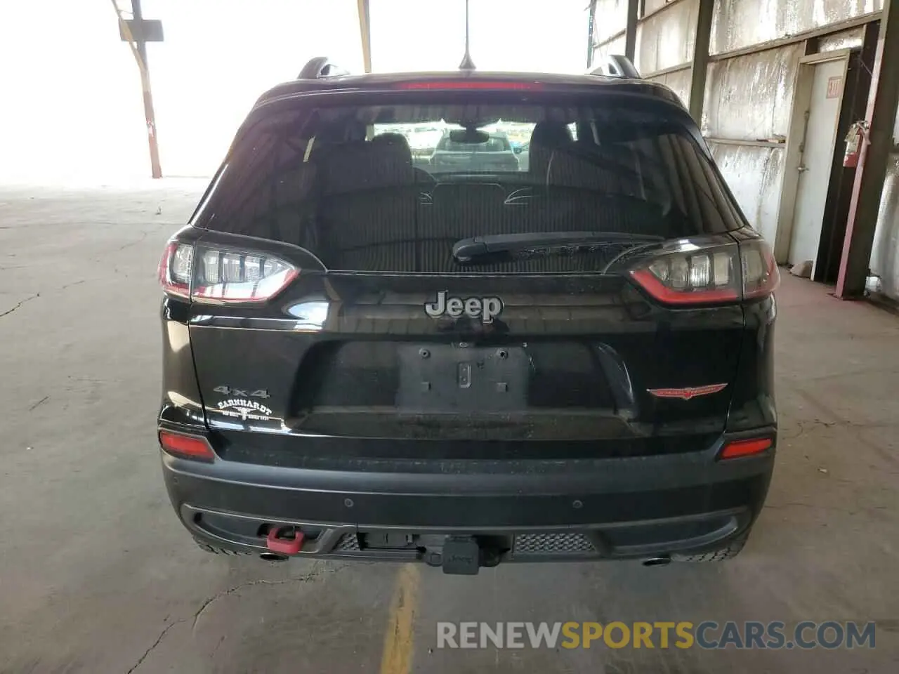 6 Photograph of a damaged car 1C4PJMBN6KD177840 JEEP CHEROKEE 2019