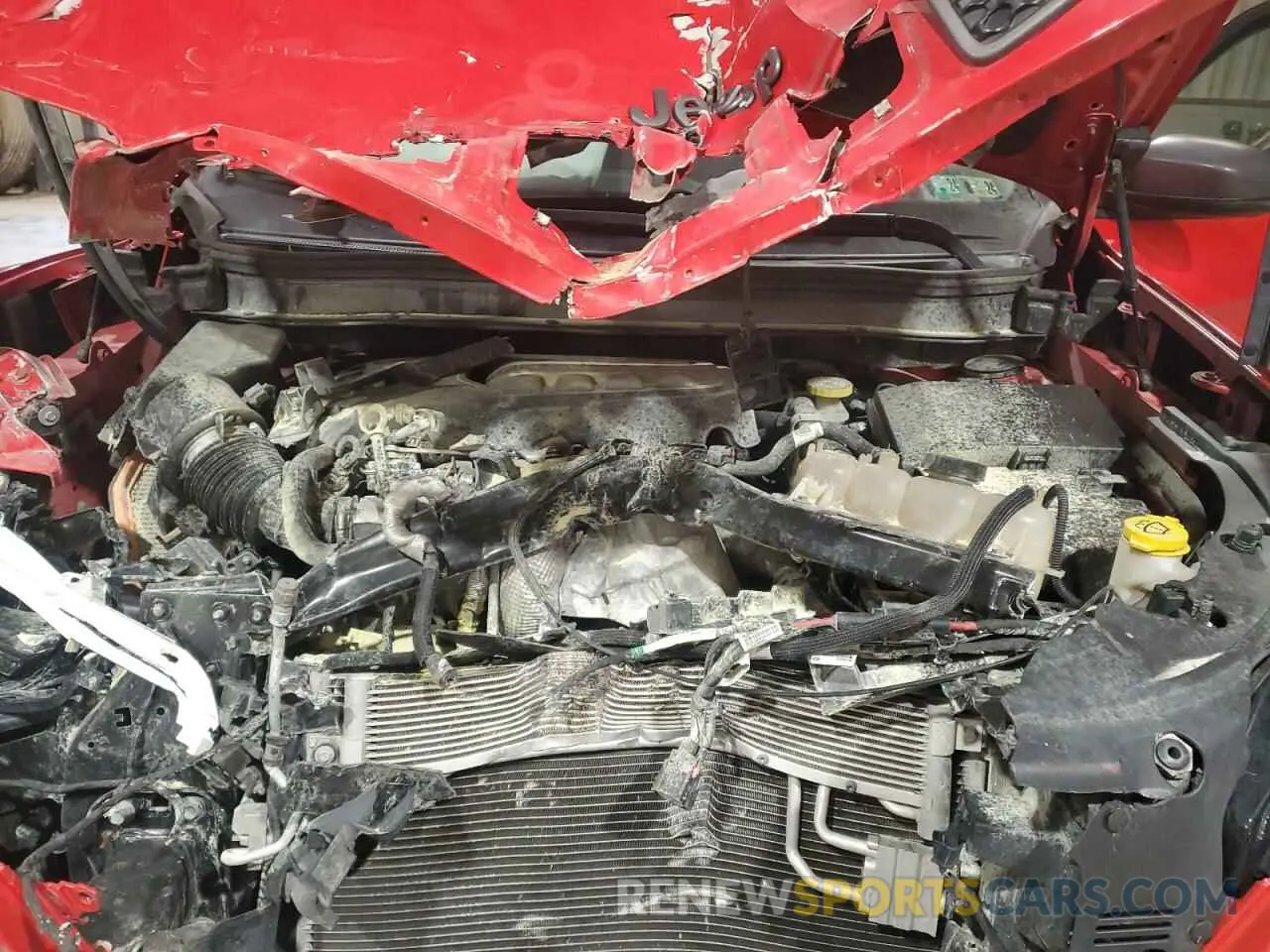 11 Photograph of a damaged car 1C4PJMBN8KD315278 JEEP CHEROKEE 2019