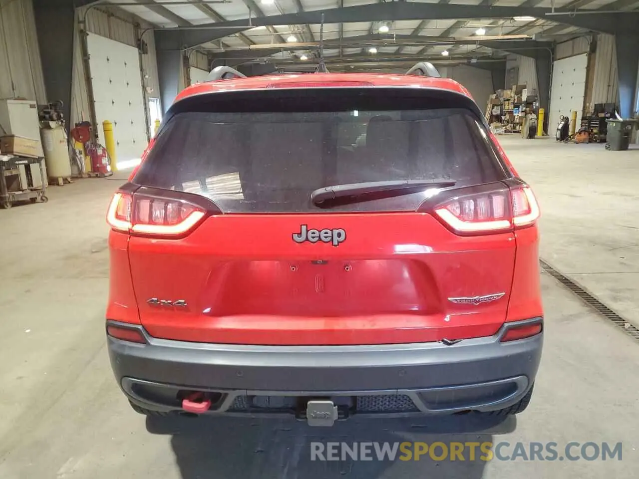 6 Photograph of a damaged car 1C4PJMBN8KD315278 JEEP CHEROKEE 2019