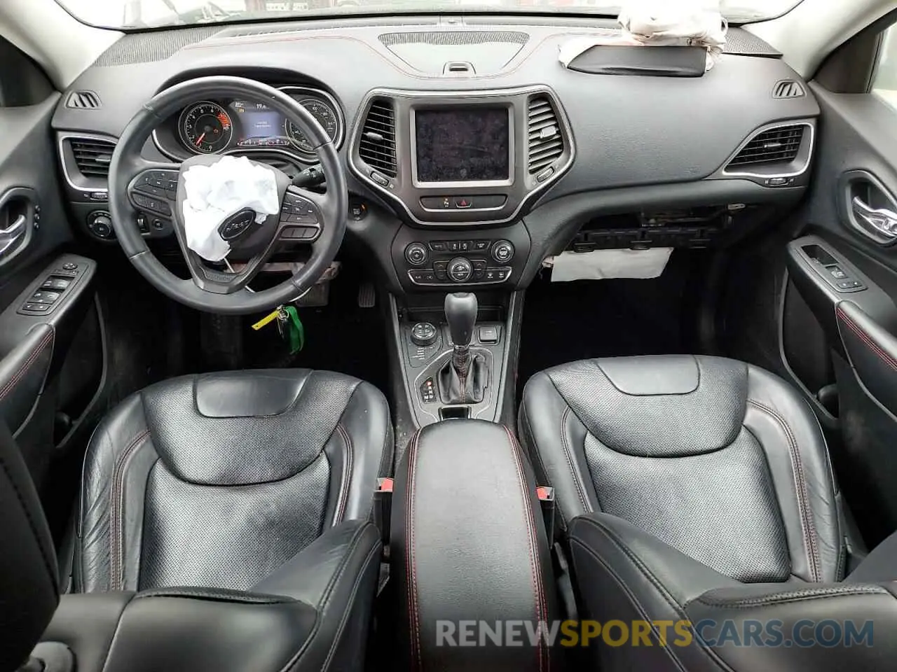 8 Photograph of a damaged car 1C4PJMBX0KD127324 JEEP CHEROKEE 2019