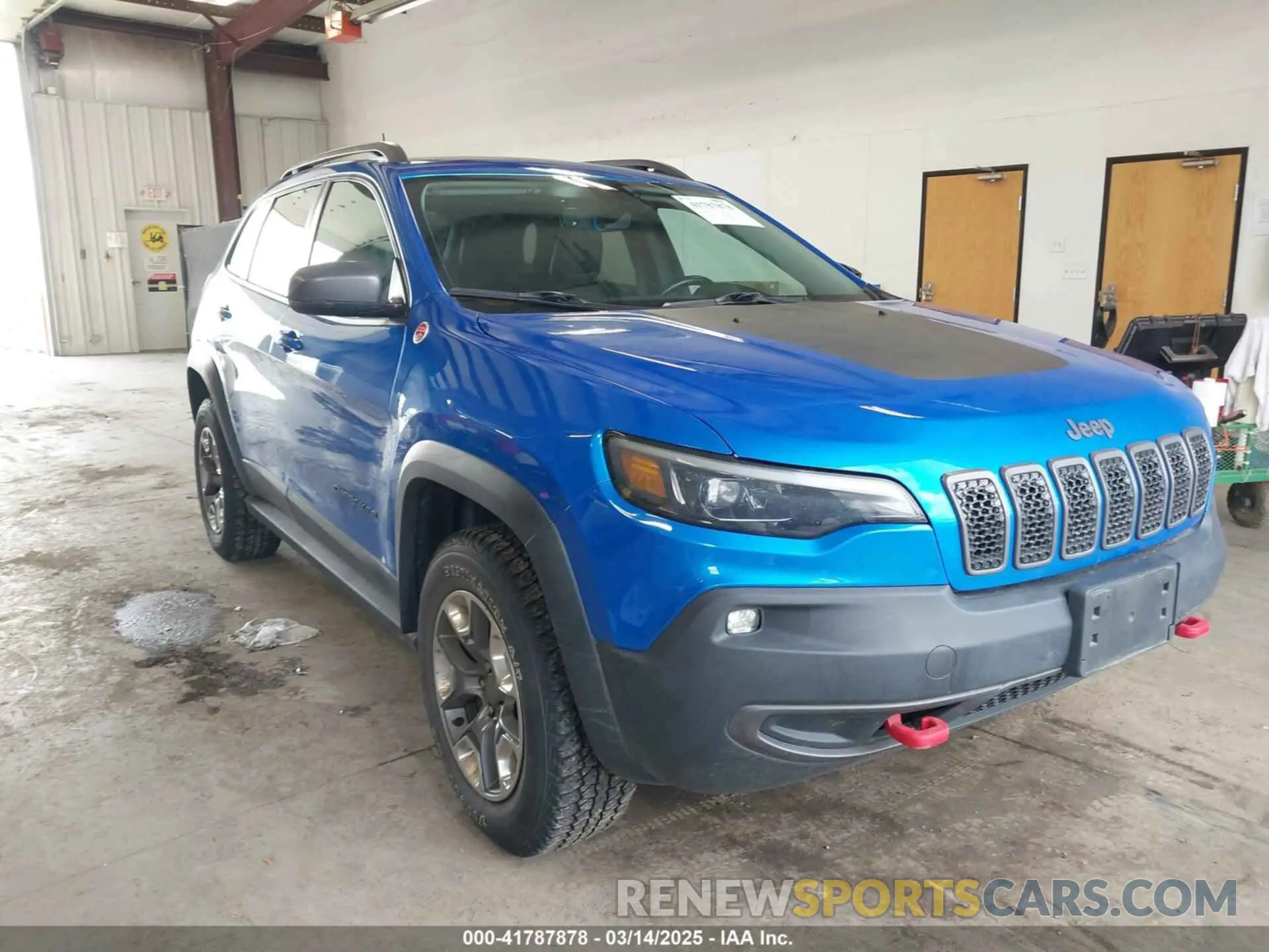 1 Photograph of a damaged car 1C4PJMBX0KD168097 JEEP CHEROKEE 2019