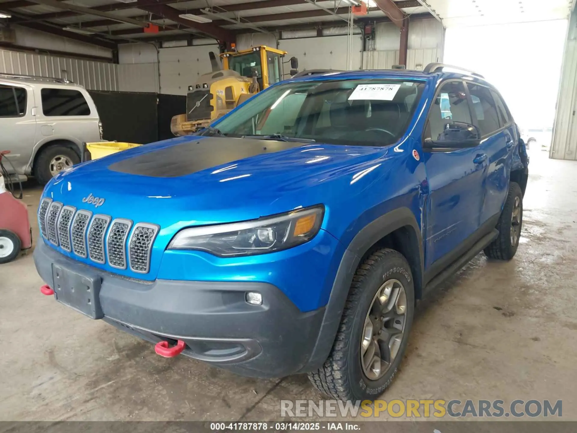 2 Photograph of a damaged car 1C4PJMBX0KD168097 JEEP CHEROKEE 2019