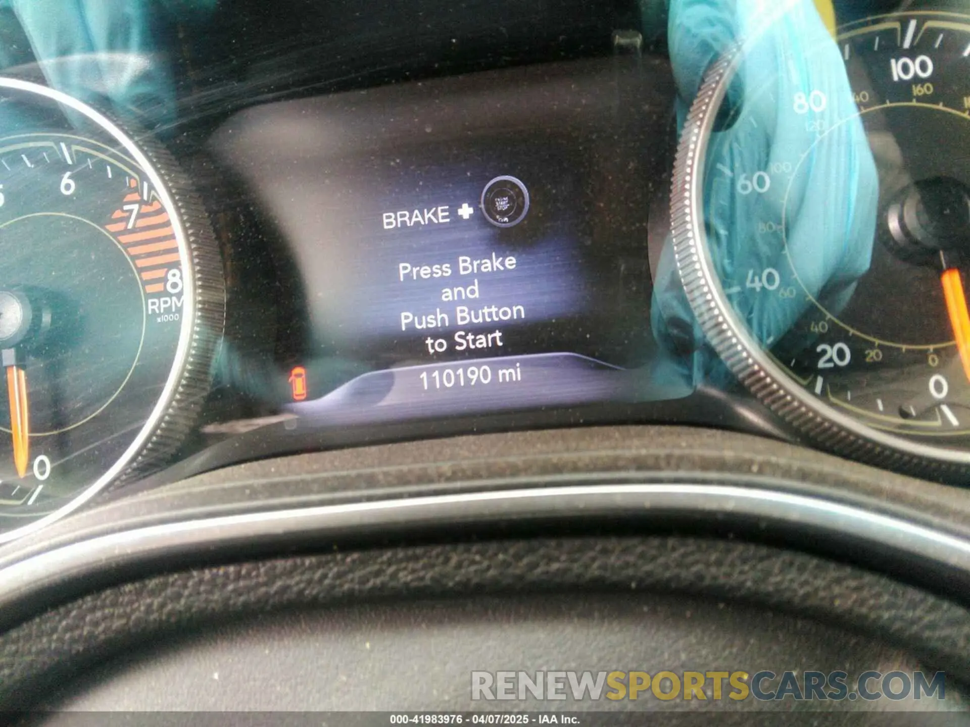 15 Photograph of a damaged car 1C4PJMBX1KD331128 JEEP CHEROKEE 2019