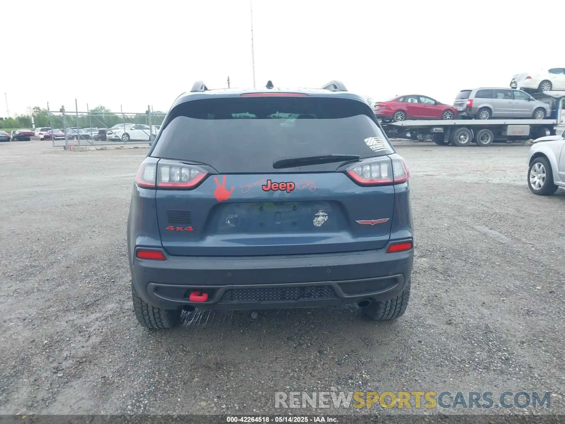 16 Photograph of a damaged car 1C4PJMBX1KD364100 JEEP CHEROKEE 2019