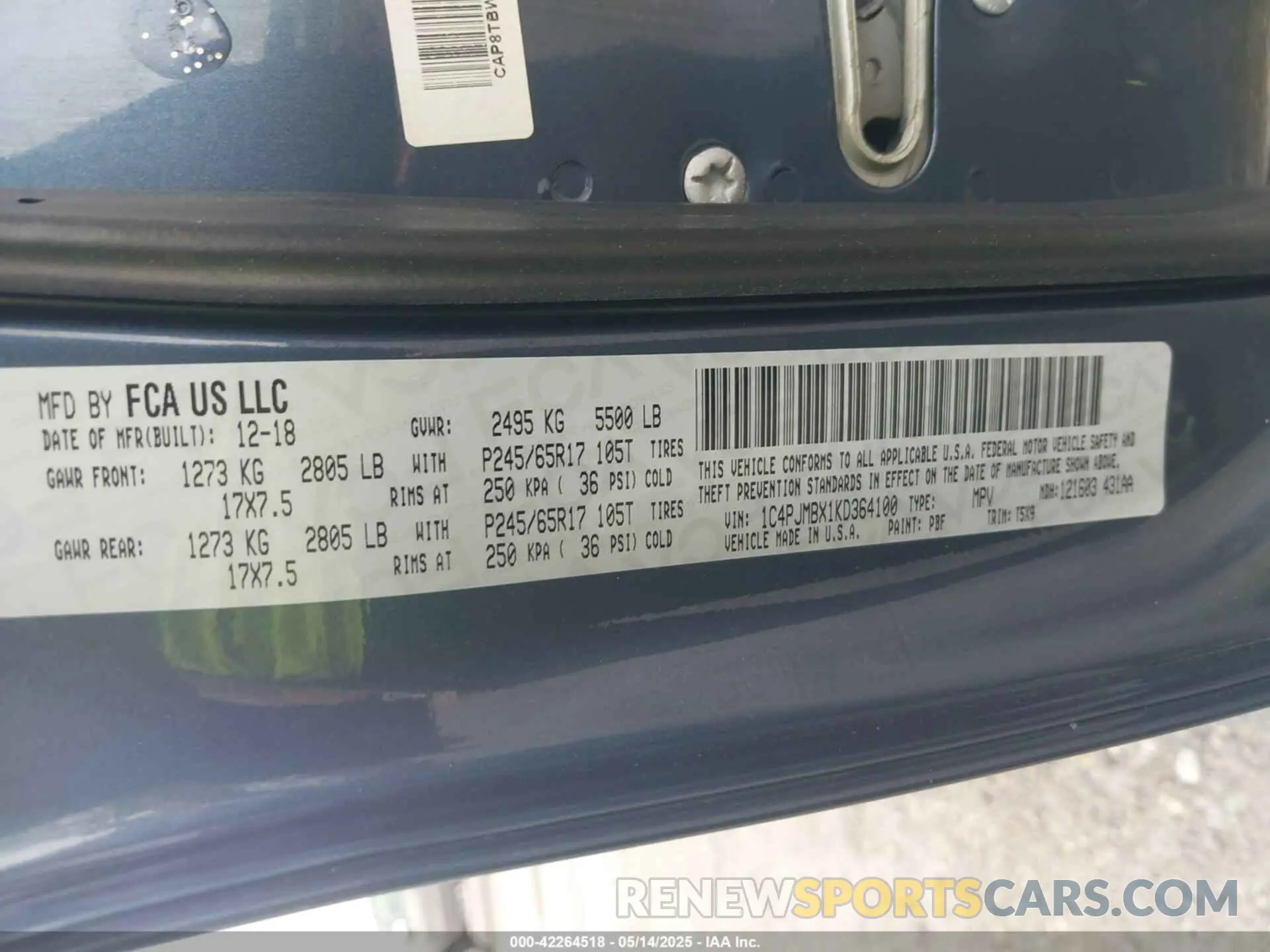 9 Photograph of a damaged car 1C4PJMBX1KD364100 JEEP CHEROKEE 2019