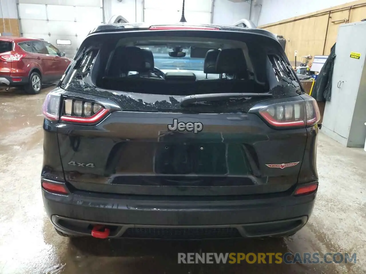 6 Photograph of a damaged car 1C4PJMBX1KD386047 JEEP CHEROKEE 2019
