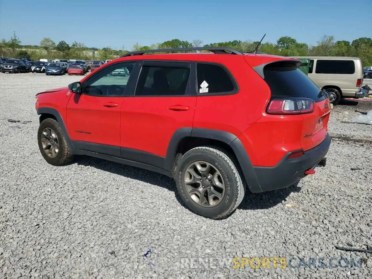 2 Photograph of a damaged car 1C4PJMBX2KD147090 JEEP CHEROKEE 2019