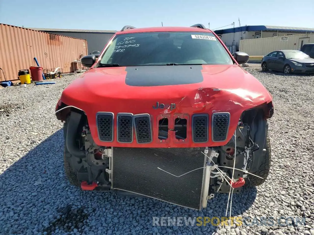 5 Photograph of a damaged car 1C4PJMBX2KD147090 JEEP CHEROKEE 2019