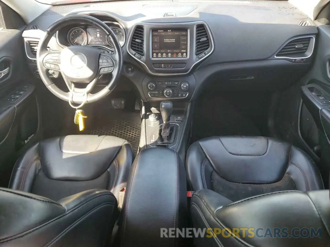 8 Photograph of a damaged car 1C4PJMBX2KD147090 JEEP CHEROKEE 2019