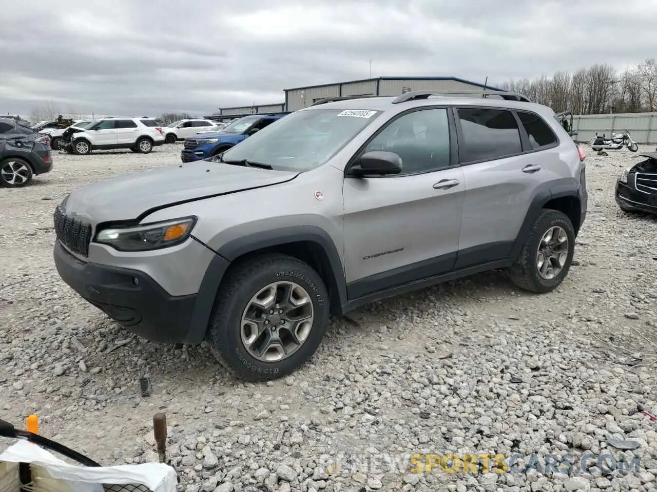 1 Photograph of a damaged car 1C4PJMBX2KD186536 JEEP CHEROKEE 2019