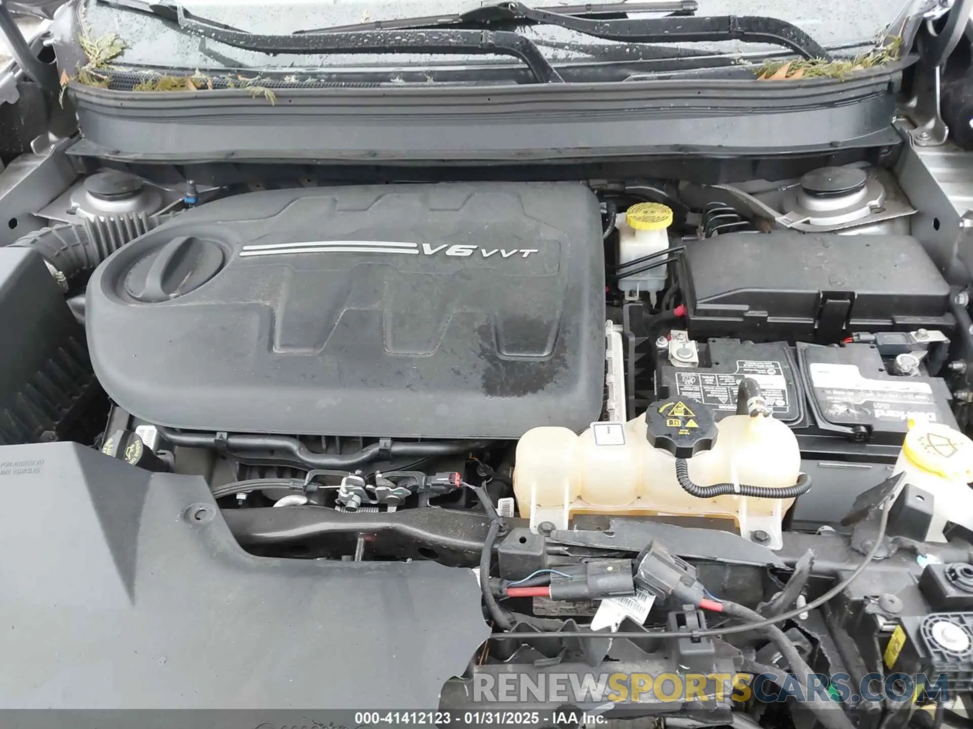 10 Photograph of a damaged car 1C4PJMBX2KD298169 JEEP CHEROKEE 2019