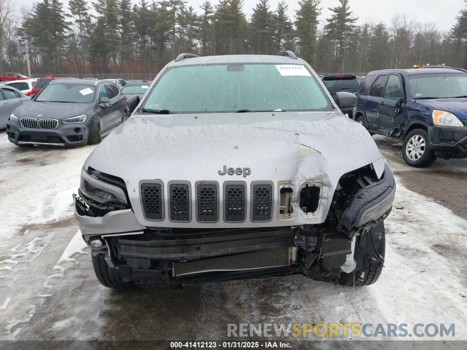 12 Photograph of a damaged car 1C4PJMBX2KD298169 JEEP CHEROKEE 2019