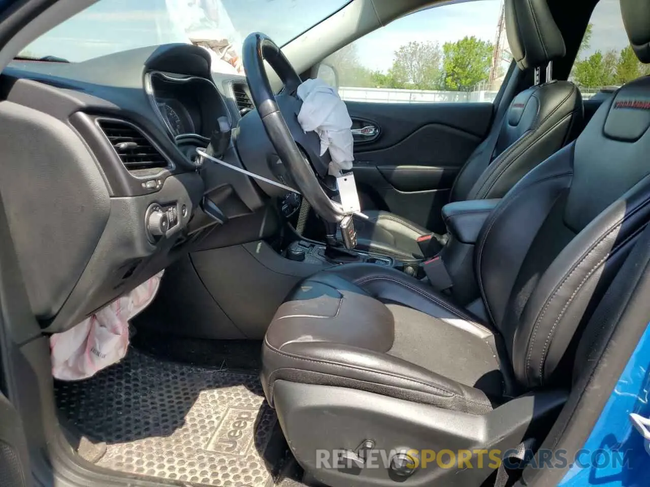 7 Photograph of a damaged car 1C4PJMBX2KD341540 JEEP CHEROKEE 2019