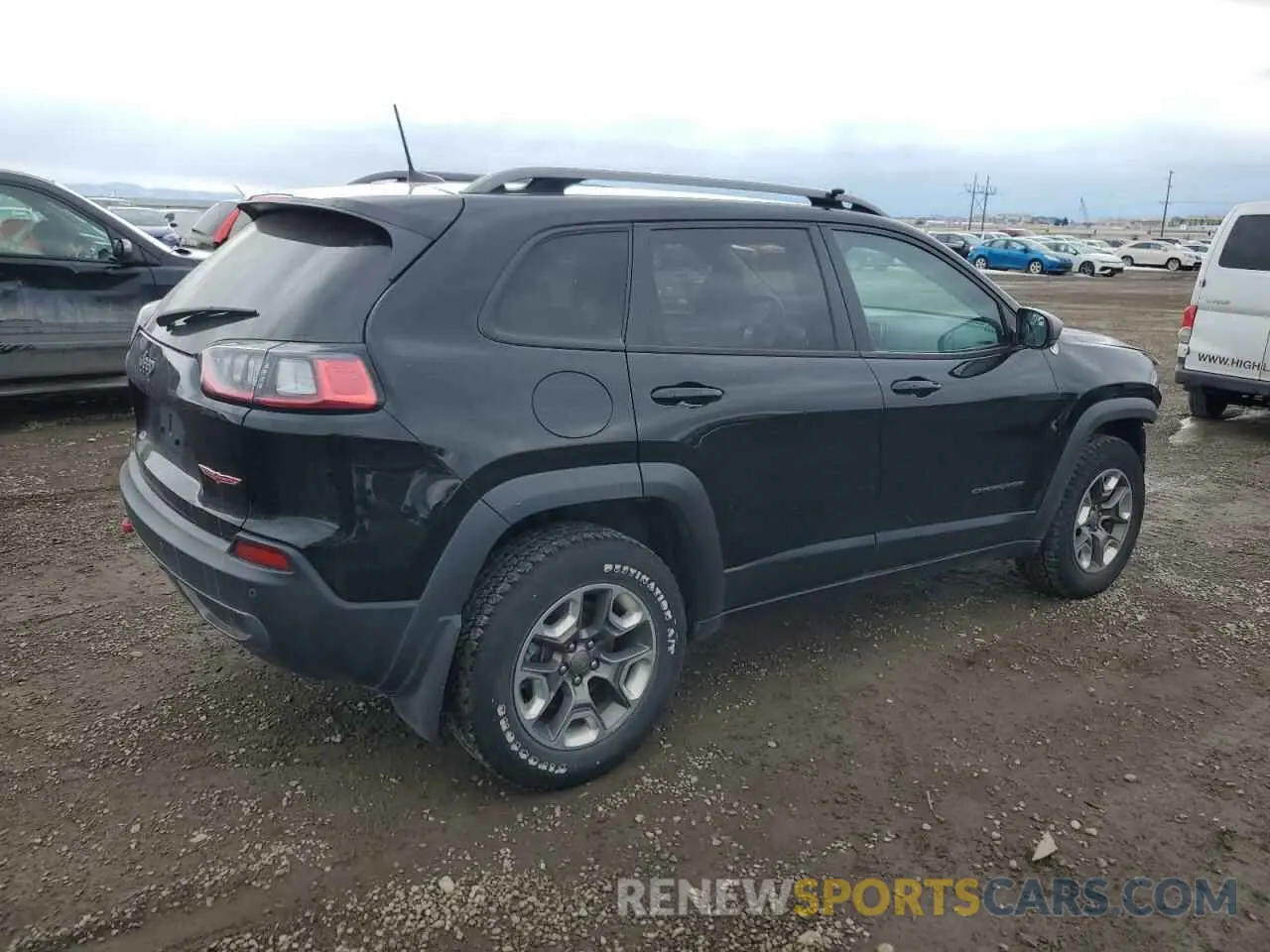 3 Photograph of a damaged car 1C4PJMBX2KD462634 JEEP CHEROKEE 2019