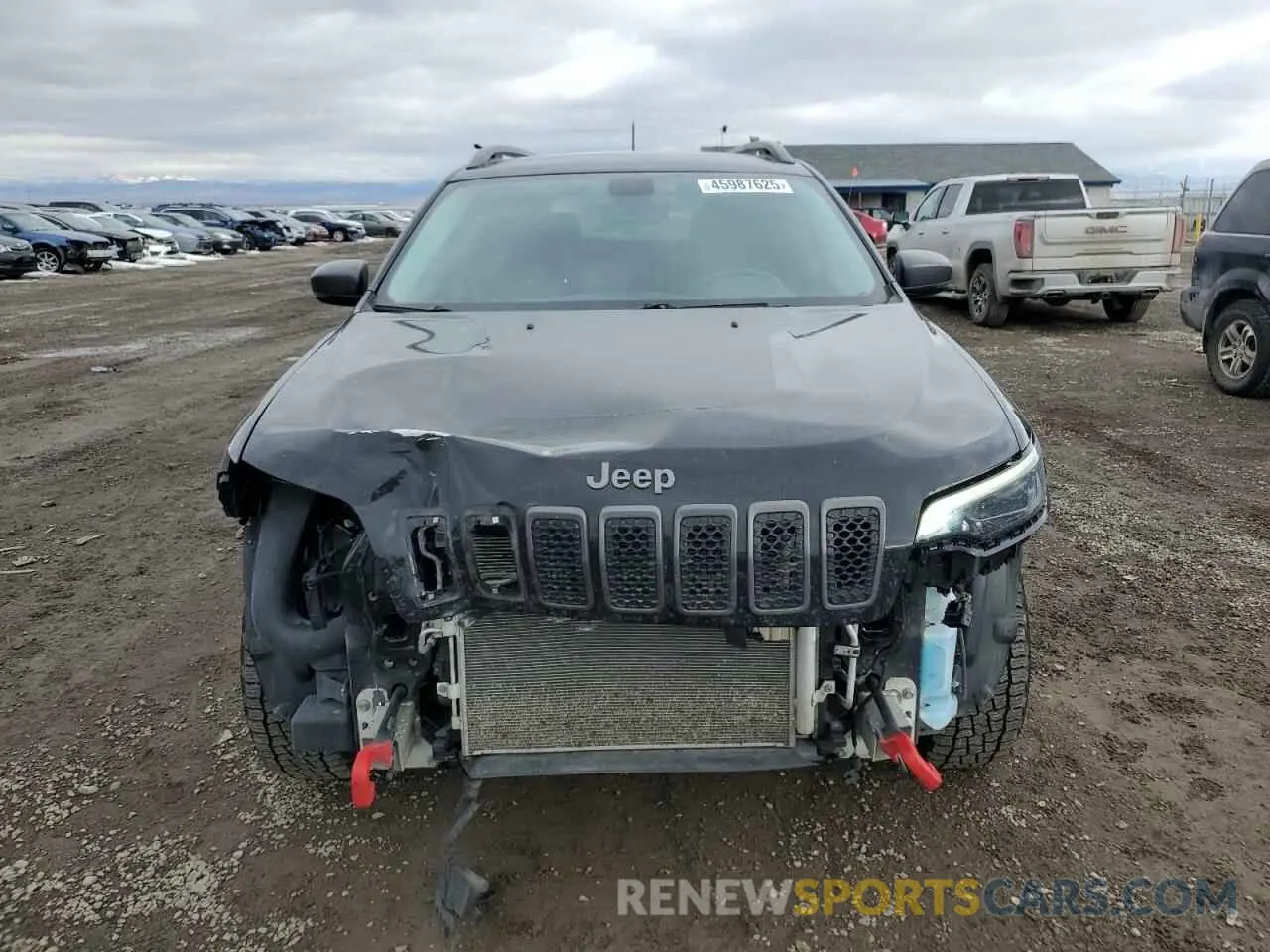 5 Photograph of a damaged car 1C4PJMBX2KD462634 JEEP CHEROKEE 2019
