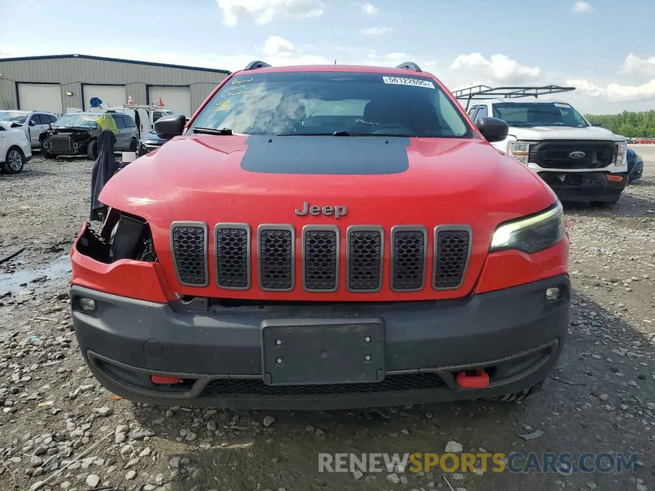5 Photograph of a damaged car 1C4PJMBX3KD256495 JEEP CHEROKEE 2019