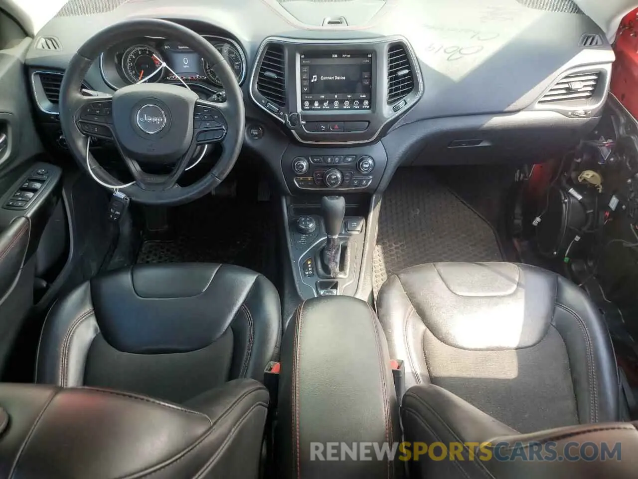 8 Photograph of a damaged car 1C4PJMBX3KD256495 JEEP CHEROKEE 2019