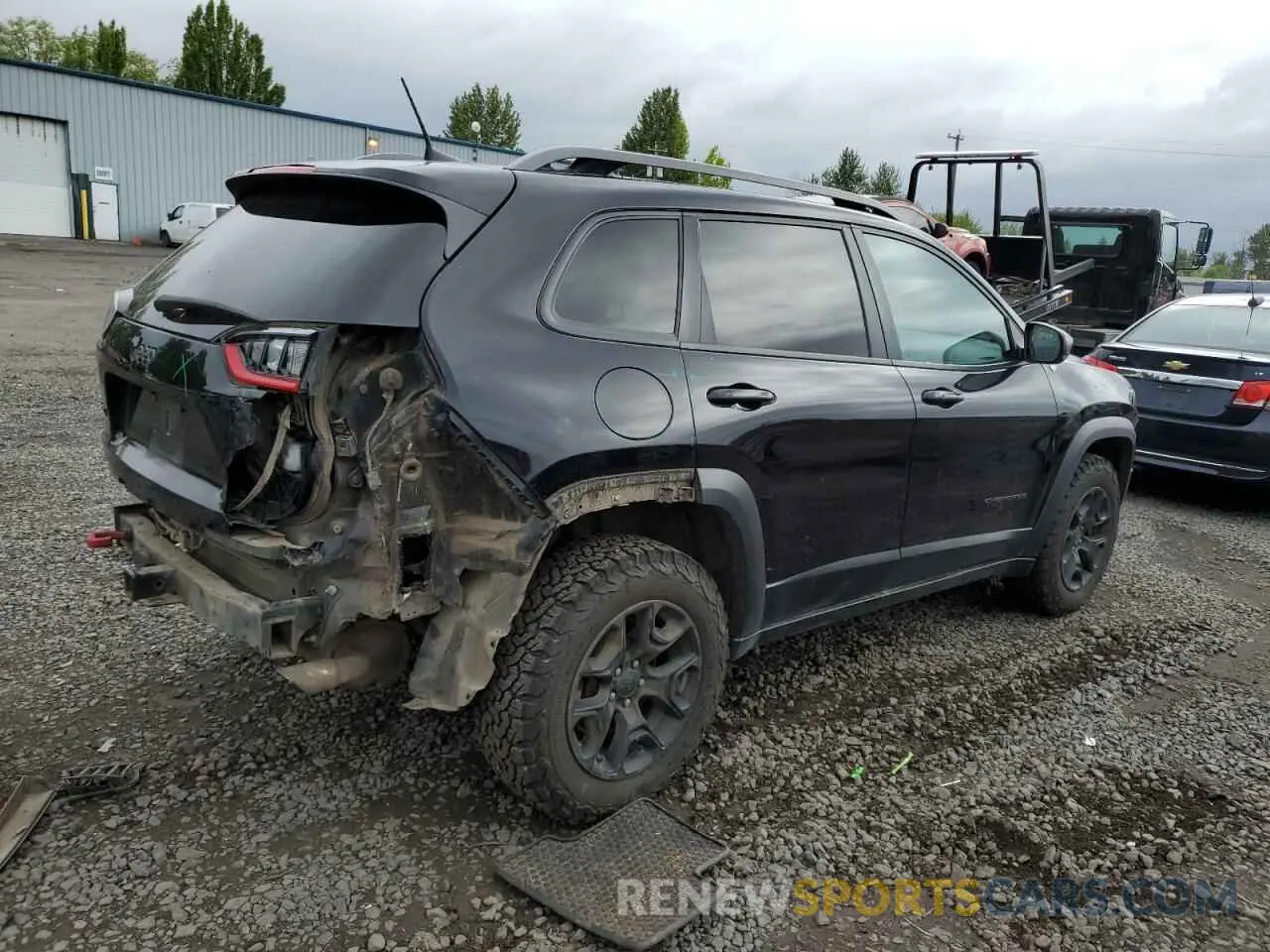 3 Photograph of a damaged car 1C4PJMBX4KD121641 JEEP CHEROKEE 2019