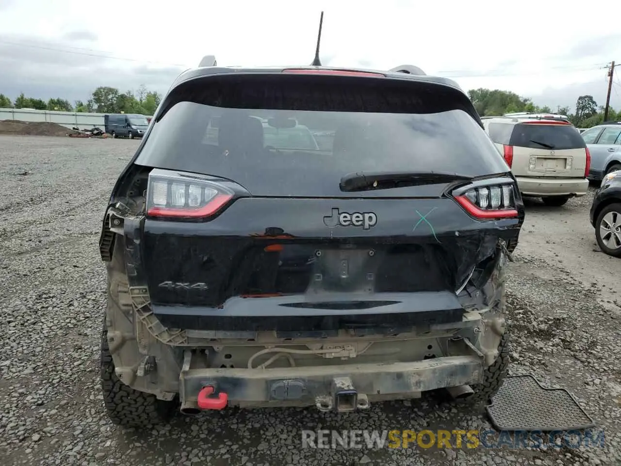 6 Photograph of a damaged car 1C4PJMBX4KD121641 JEEP CHEROKEE 2019