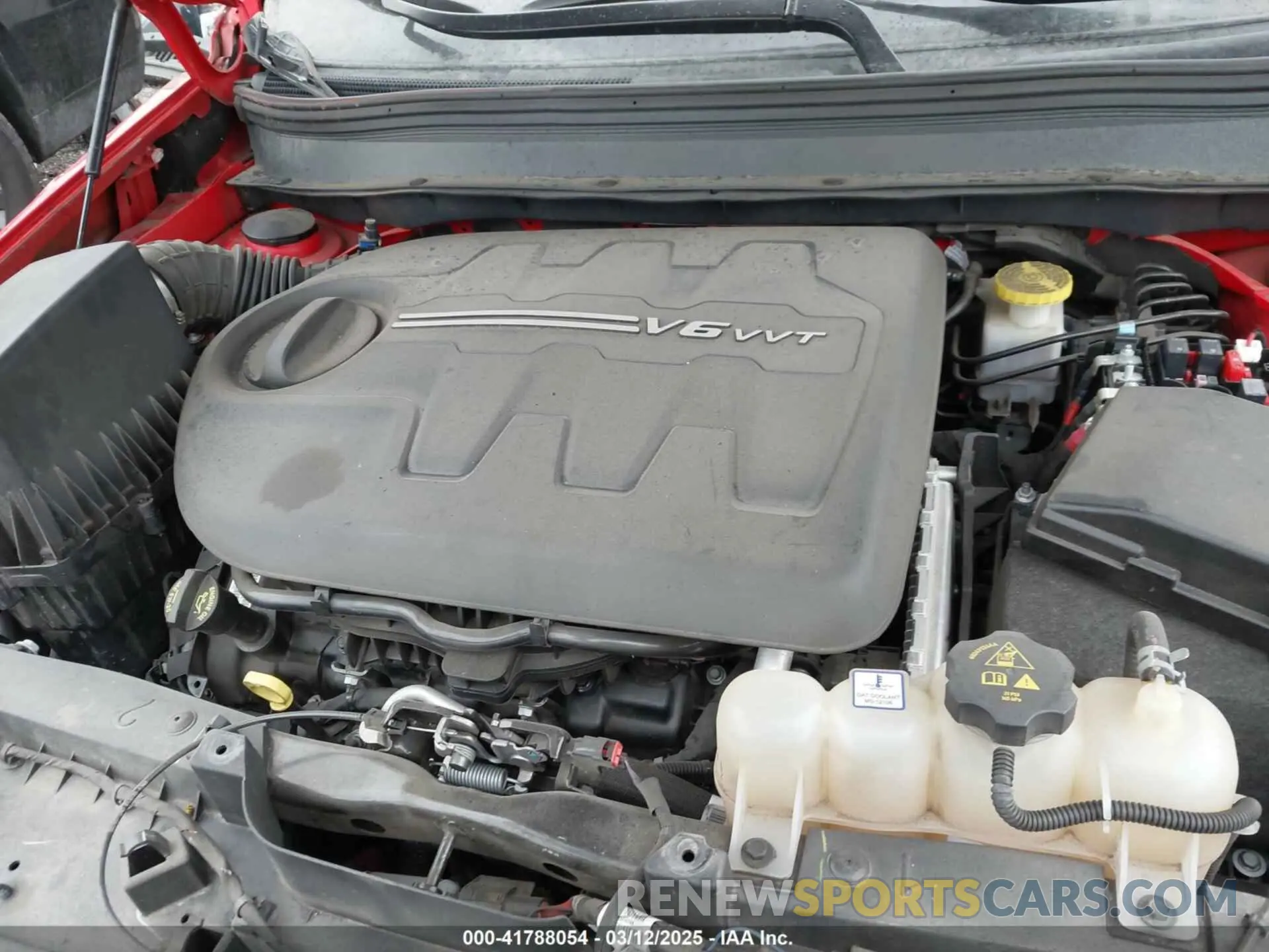 10 Photograph of a damaged car 1C4PJMBX4KD337408 JEEP CHEROKEE 2019