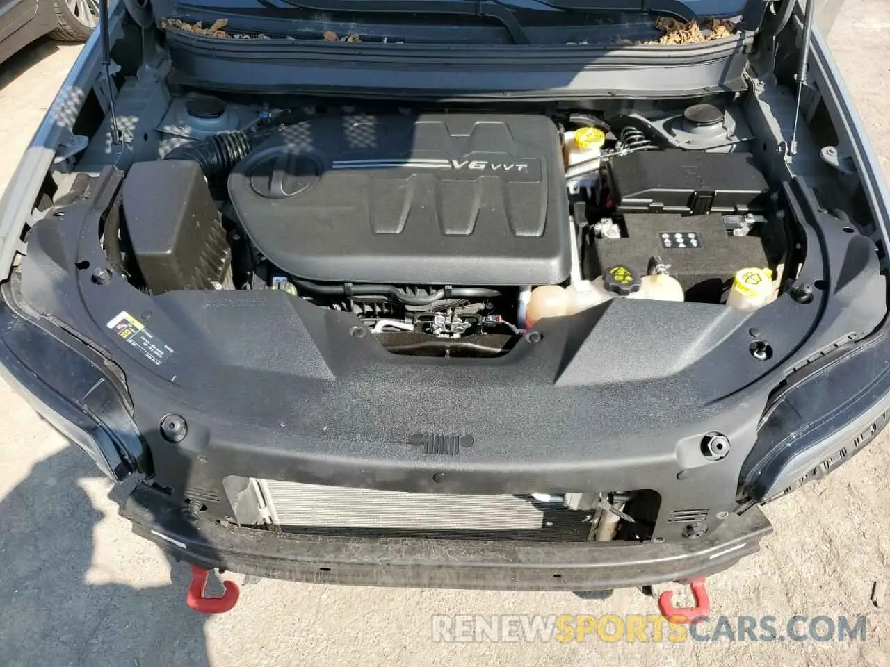12 Photograph of a damaged car 1C4PJMBX4KD395180 JEEP CHEROKEE 2019