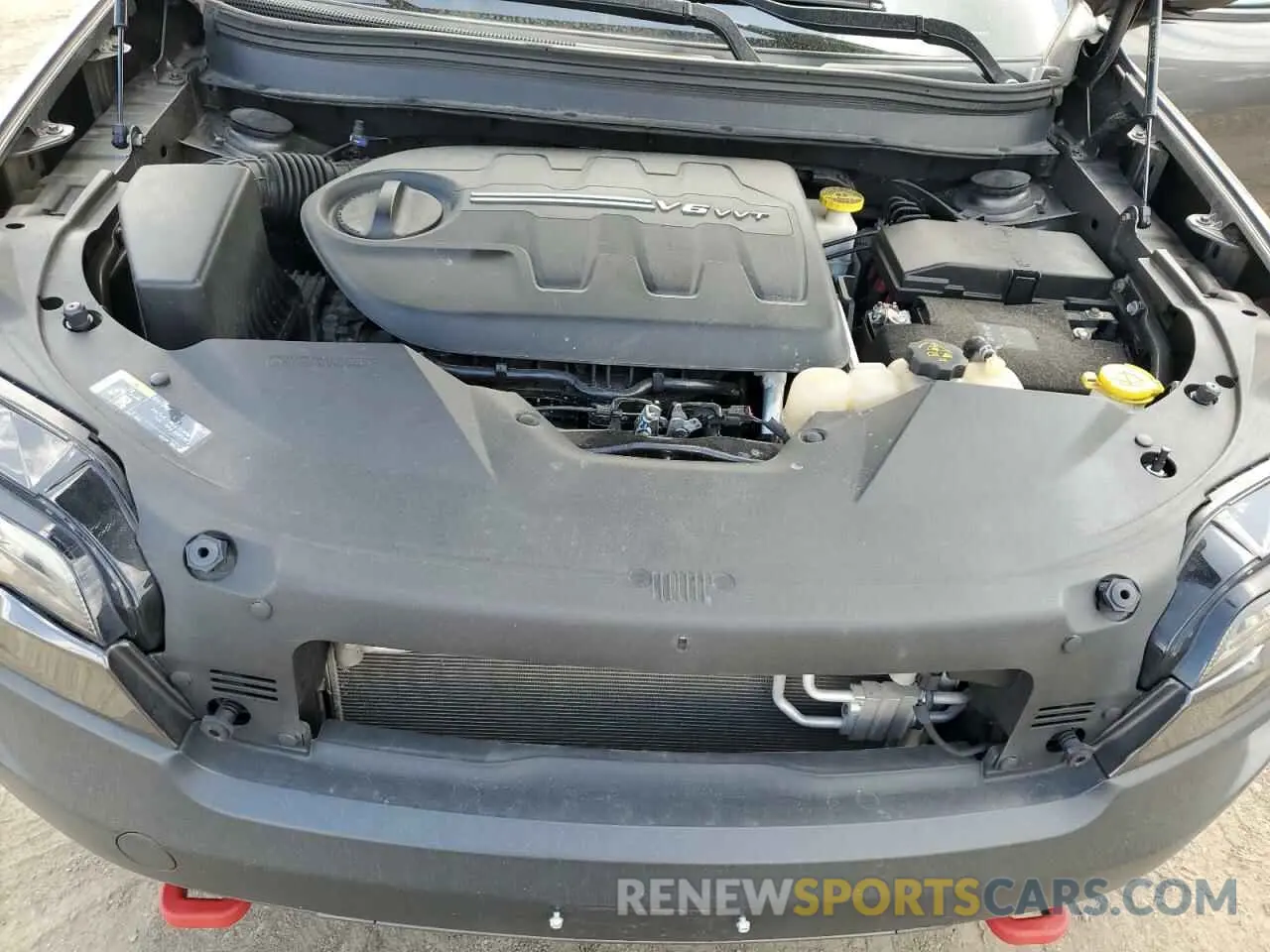 12 Photograph of a damaged car 1C4PJMBX4KD463350 JEEP CHEROKEE 2019