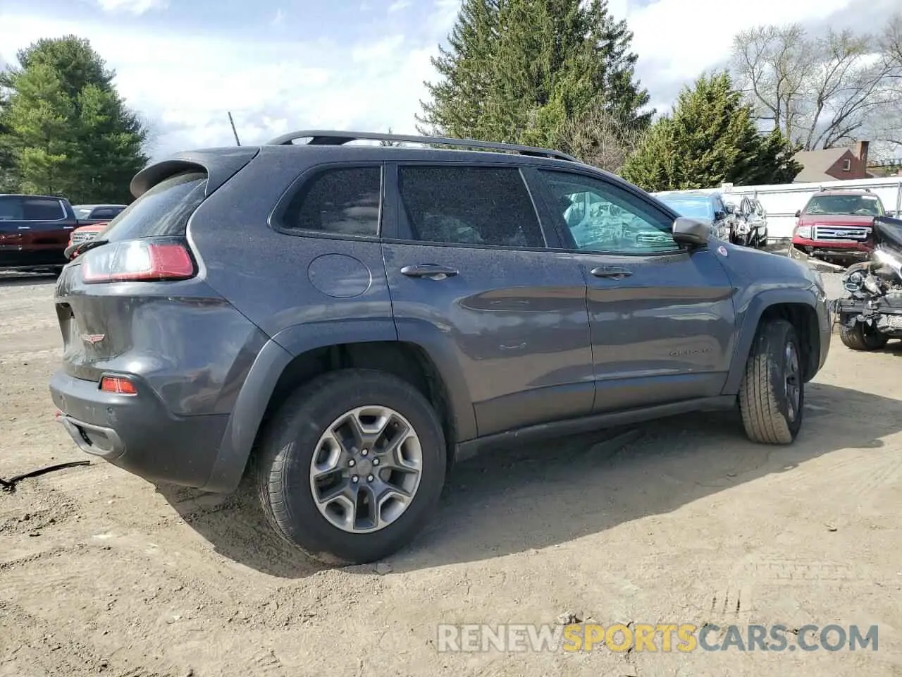 3 Photograph of a damaged car 1C4PJMBX4KD463350 JEEP CHEROKEE 2019