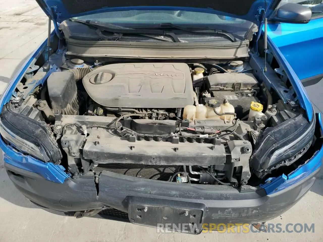 12 Photograph of a damaged car 1C4PJMBX5KD122328 JEEP CHEROKEE 2019