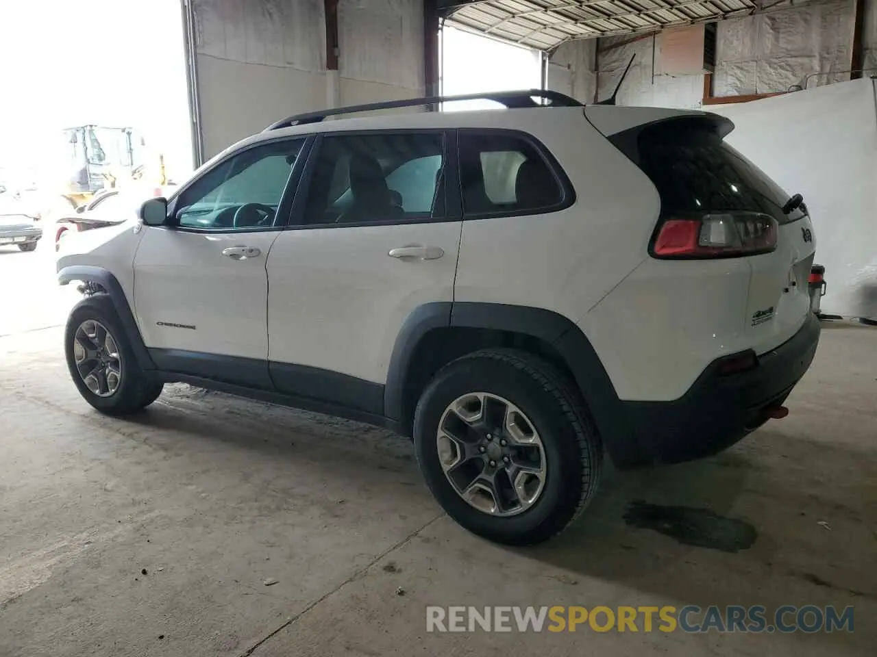 2 Photograph of a damaged car 1C4PJMBX5KD250701 JEEP CHEROKEE 2019