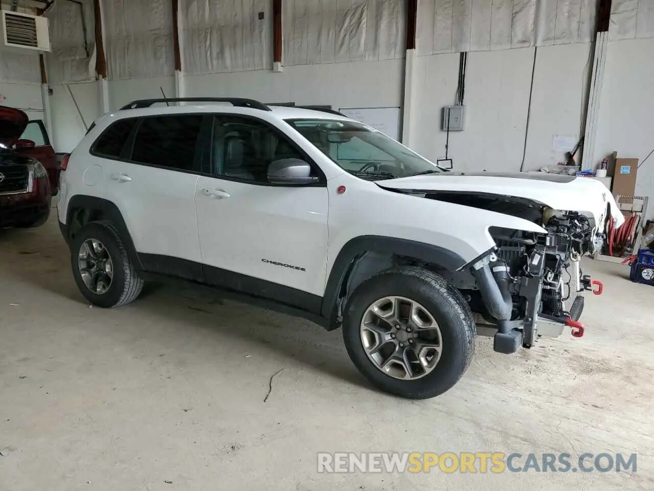 4 Photograph of a damaged car 1C4PJMBX5KD250701 JEEP CHEROKEE 2019