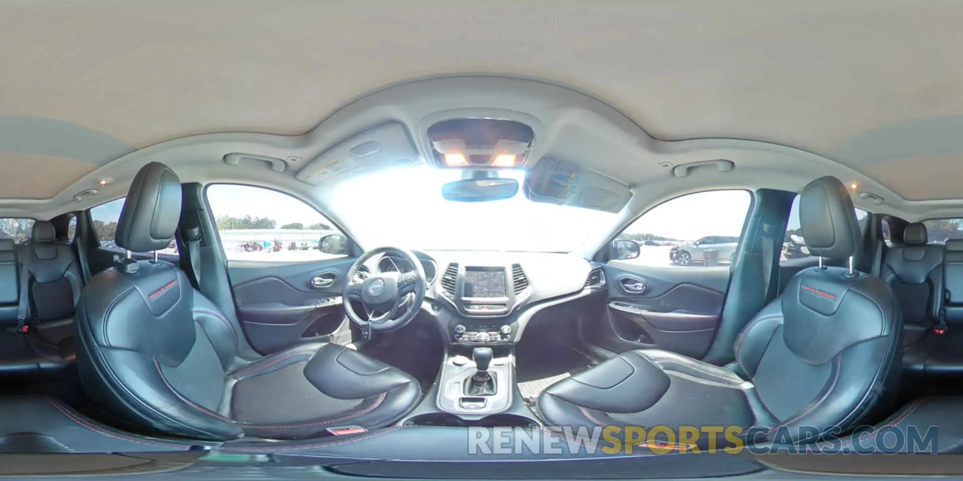 15 Photograph of a damaged car 1C4PJMBX5KD278692 JEEP CHEROKEE 2019